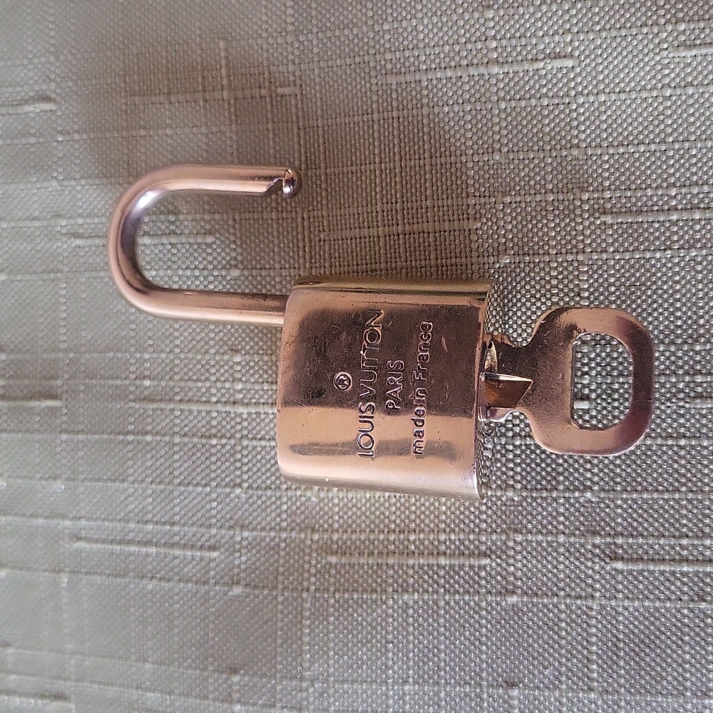 Louis Vuitton Vintage Gold Lock and Key Set #314 - Picture 2 of 5